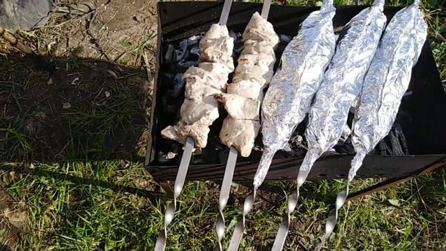Свиная грудинка с овощами на шампурах. Пальчики оближешь.