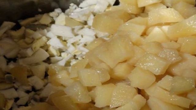 Окрошка с редисом