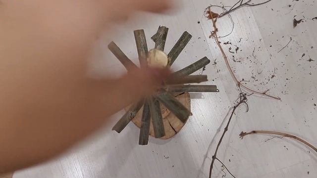 Наряжаем дом к новому году Еще одна поделка смотреть онлайн