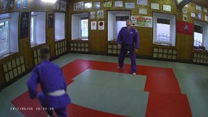 Дзюдо. Защита от подсечки под пятку изнутри.