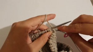 Как зафиксировать отворот вязаной шапки, горловины и других изделий