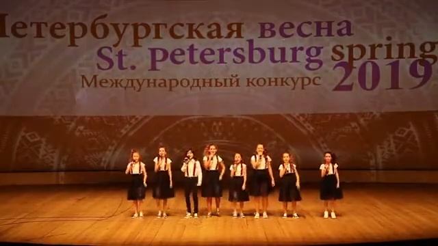 Песня любуюсь тобой ярко залитой. Песня любуюсь тобой ярко залитой