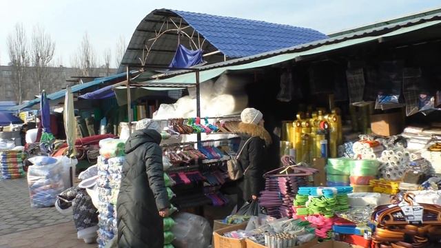 Рынок Мадина Бишкек Сатин и материалы