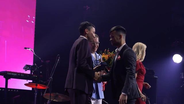 Э:ФОРУМ 2023 Слет лидеров компании ЭТАЖИ ? Лидеры профессии из 10 стран, более 1.500 специалистов! смотреть онлайн