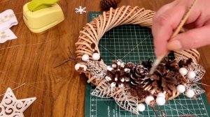 Как украсить Рождественский венок из прутьев