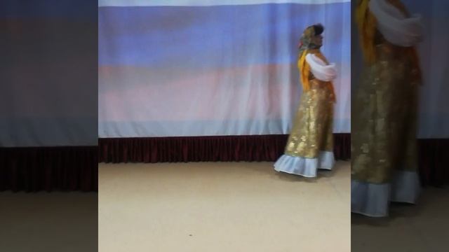 Показ костюмов, посвящённый Дню народного единства смотреть онлайн