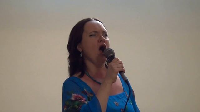 "Родина".  Поет Светлана Твердова