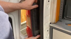 How to replace a PEUGEOT partner rear light & bulbs ??