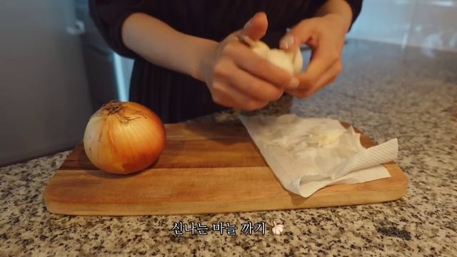 일본 도쿄 브이로그 l 마트 장보고 택배 언박싱, 두부 토스트, 연어장, 노른자장 만드는 도쿄 일상 브이로그