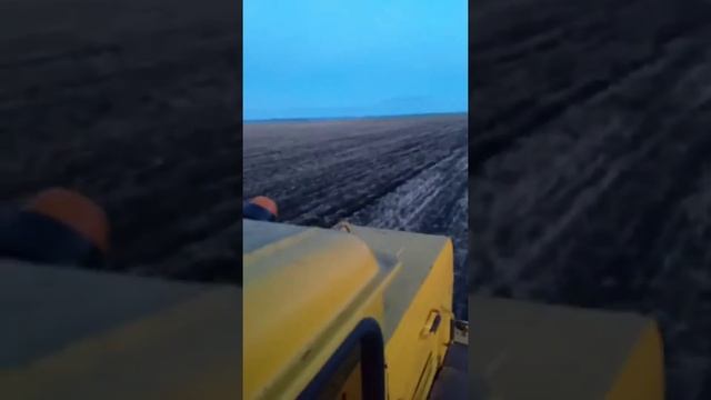 Трактор К-700а с КТС-10-2. смотреть онлайн