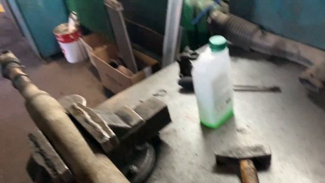 Замена крестовины кардана на Тойота Ленд Курьер 100. смотреть онлайн