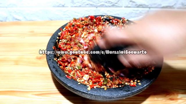 ENAK BANGET BIKIN NAMBAH NASI TERUS‼️ SAMBAL TERASI MENTAH|| Sambal terasi dadakan смотреть онлайн
