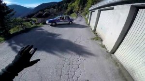 GoPro Экстремальная езда на байке по крышам и дворам
