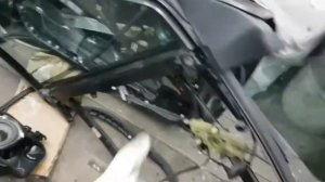 Снять молдинг стекла Ауди А6 С6