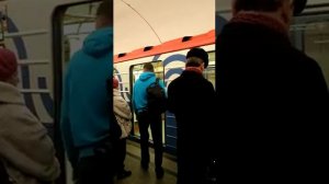 Сломанный поезд 81-717.5м/714.5м "ЛВЗ" "Номерной" на станции Третьяковская