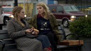 Once Upon A Time 7x16 Alice Meets Again Margot On A Bench - Henry Discovers A Pice Of Glace Scene