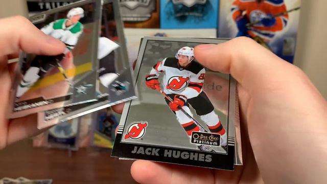 So.... WHERE IS 2021-22?!? - Opening a Hobby Box of 2020-21 O-Pee-Chee Platinum Hockey смотреть онлайн