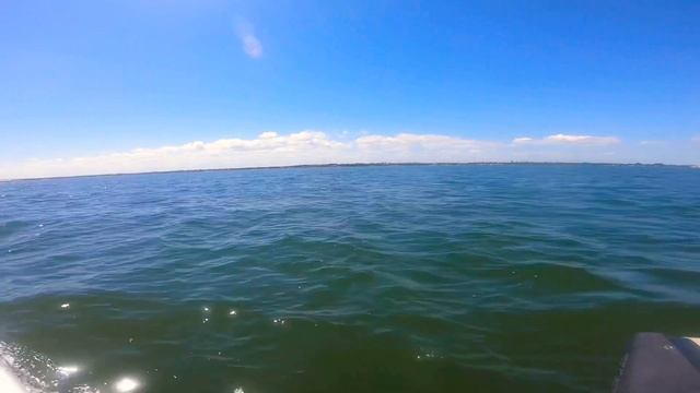 Прогулки на катамаране по океану в Дженсен-Бич.catamaran rides Ocean Florida США смотреть онлайн