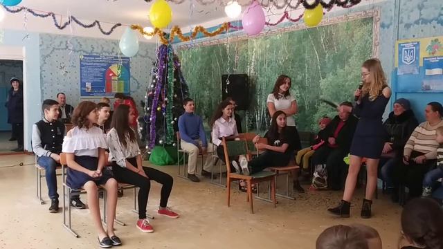 ?Сценка "Перший день учителя в школі" ?2018? смотреть онлайн