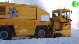 Самая большая снегоуборочная машина в мире