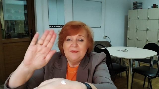 Как наносить крем на лицо, чтобы расход более плотного не превышал расхода более легкого. смотреть онлайн