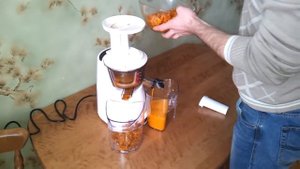 Шнековая соковыжималка Kuvings NS-993