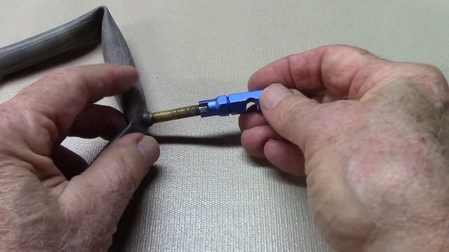 More Bike CO2 Inflator Tips смотреть онлайн