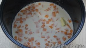 Молочная рисовая каша с тыквой в мультиварке