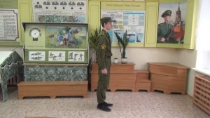 Строевые приемы Движение с оружием и без оружия.