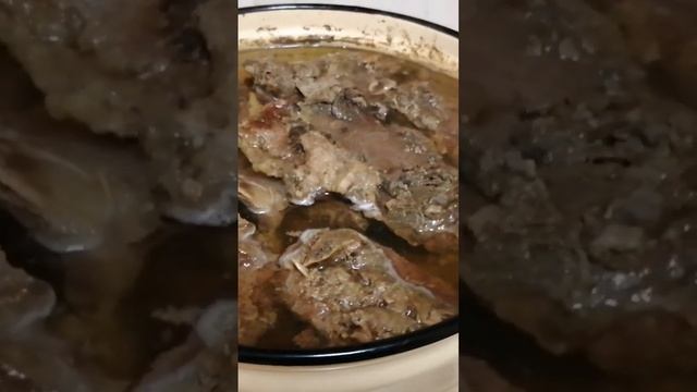 Отвариваю мясо Бобра. Завтра буду готовить тушенку двойной варки.