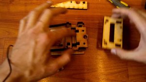 Самый дешевый принтер  Graber i3 из фанеры Часть 1:Сборка корпус