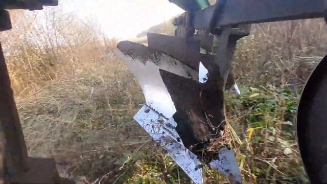 Трактор т-70 пахата 2020 плуг ВЕЛИС АГРО с предплужником смотреть онлайн