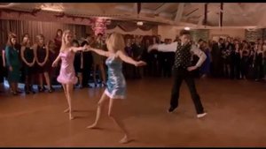 Роми и Мишель на встрече выпускников / Romy and Michele's High School Reunion1997 Танец