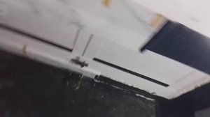 Установка  дверей на туалет часть 1