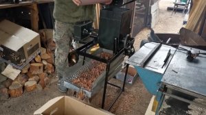 Станок по переработке кедровой шишки
