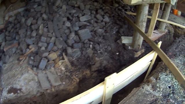 1. Траншея, опалубка, бетон, фундамент смотреть онлайн