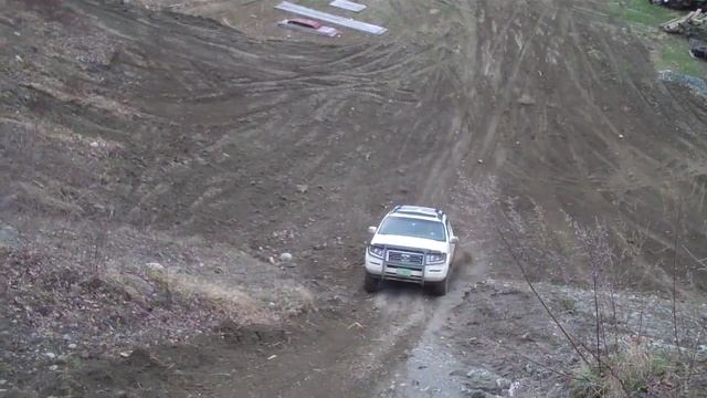 Honda Ridgeline Hill climb off road in HD смотреть онлайн