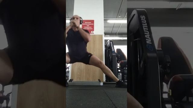 тренировка ног боковые выпады. смотреть онлайн