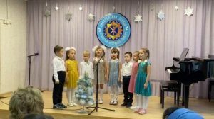 песня "Здравствуй ёлочка лесная" вокальный ансамбль "Звукоряд"