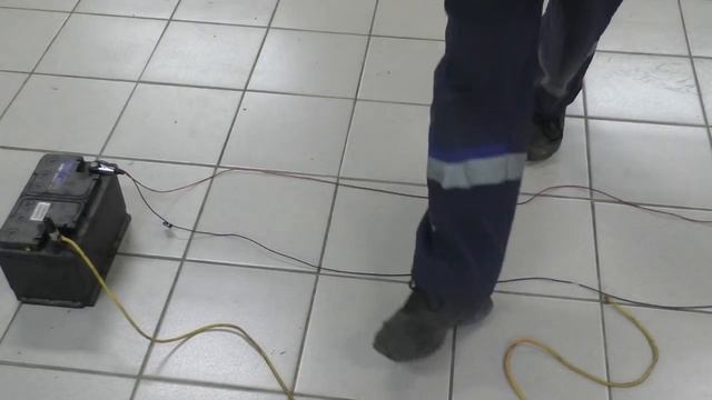 Почему предохранитель должен находиться возле источника питания .mp4 смотреть онлайн