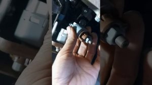 2006 TOYOTA RAV4 CODIGOS, C1223 Y C1249 "SENSOR DE LUZ DE FRENO" (BRAKE LIGHT SWITCH)