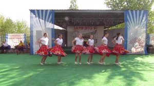 Зажигательний танец "Я огонь, ты вода"