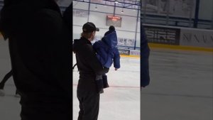 Пойдём кататься? Евгений Плющенко годовалому сыну Арсению Плющенко. Александр Плющенко на льду,03.2