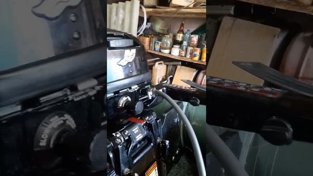 Лодочный мотор Mercury 6-15 М мультирумпель, подключение-старт. смотреть онлайн