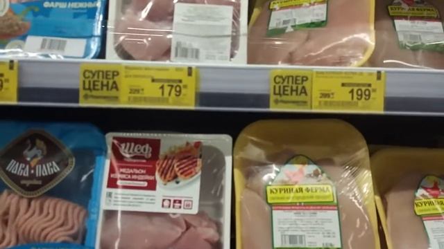 Голода нет! Супермаркет " Перекресток" в районе метро Академическая в Санкт-Петербурге. Оживаем! смотреть онлайн