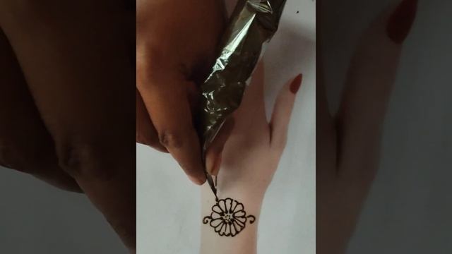 simple mehendi design#drawing#mehndi #tattoo design#mehendi#shorts#short video