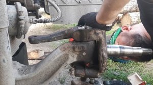 Установка цапфы на балку... Собираю FOTON