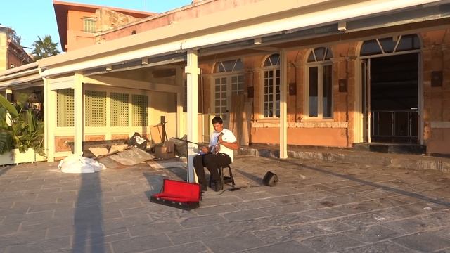 Эльвира гуляет по Ханье / Старый город и набережная / Поездка на автобусе смотреть онлайн