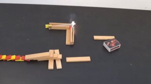 принцип домино с спичками