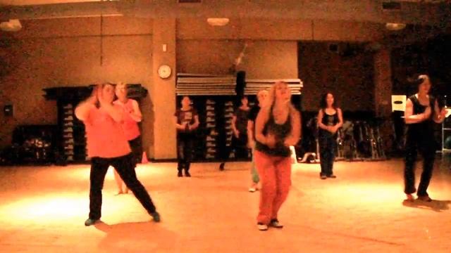 Zumba with Melanie - Blin Blin (Flamenco/Salsa) ZIN 50 смотреть онлайн